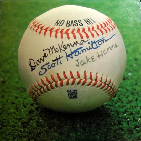 Scott Hamilton - No Bass Hit - Zortam Music