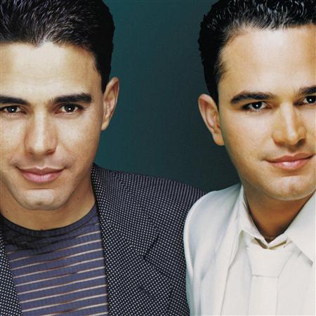 Zezé Di Camargo & Luciano - Dois Corações E Uma História Lyrics - Zortam Music