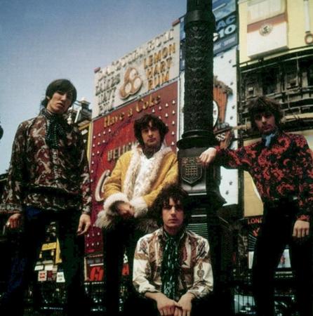 Pink Floyd - Dark Night In London - Zortam Music Pink Floyd - Dark Night In London - Zortam Music