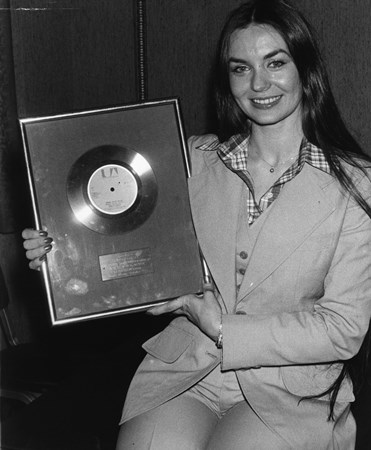 Crystal Gayle - Columbia Country Classics Volume 5 A New Tradition - Zortam Music