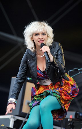 Pippo Franco - M6 hits 2013 - Zortam Music