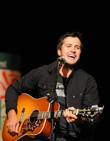 Luke Bryan - Best Of 2017 - Zortam Music