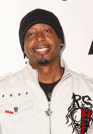 HAMMER - SF 050 - Zortam Music