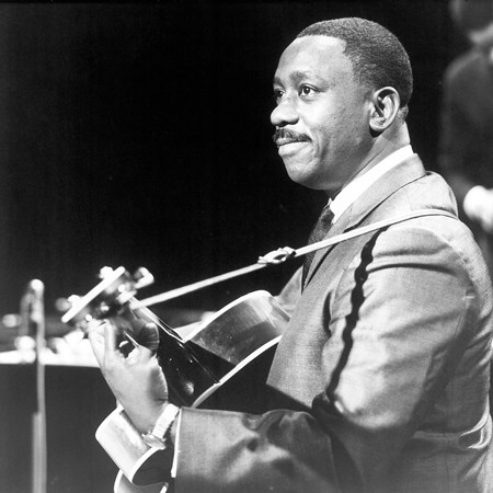 Wes Montgomery - Jazz Goes Hollywood - Zortam Music