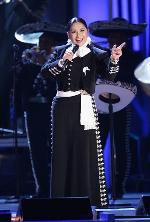 Ana Gabriel - REYNAS DE LA RANCHERA - Zortam Music