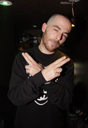 Dilated Peoples - The Alchemist Presents... Heavy Surveillance - Zortam Music