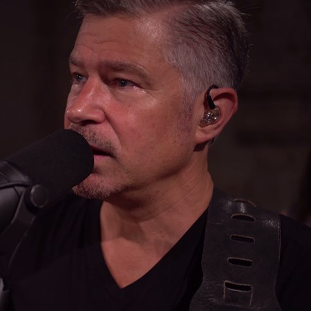 Paul Baloche - Beth Moore Presents:  Voices Of The Faithful - Zortam Music