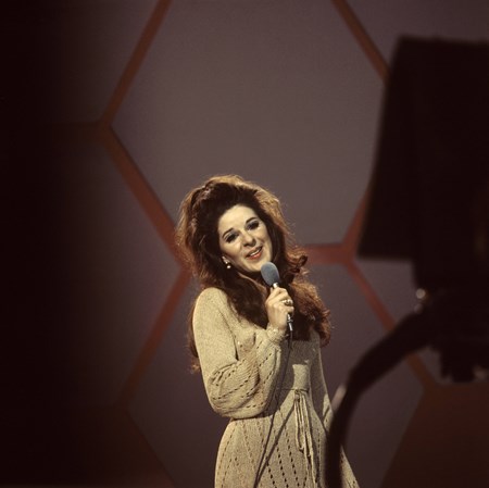 Bobbie Gentry - Bobbie Gentry - Ode To Billy Joe Lyrics - Zortam Music