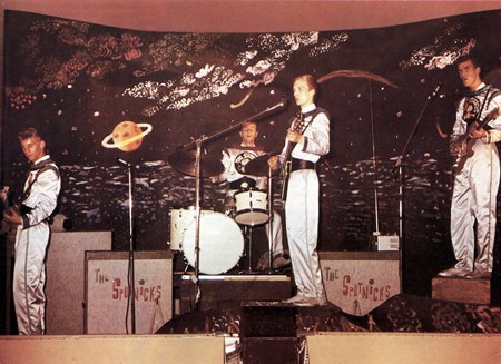 The Spotnicks - 60s Hits - The Ultimate Collec - Zortam Music