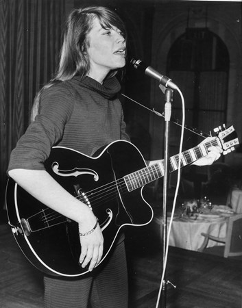 Frangoise Hardy - Salut les idoles ! Annies 60 - Zortam Music