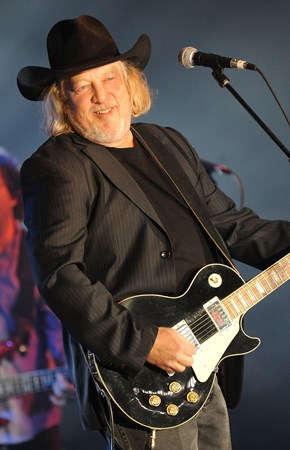 John Berry - Country Gold - 50 Years Of Country Hits 1990-94 - Zortam Music