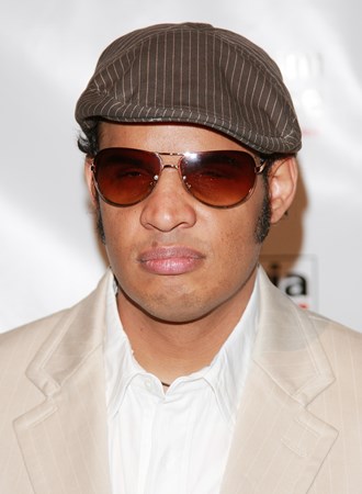 Raul Midon - Peaceful Warrior - Zortam Music