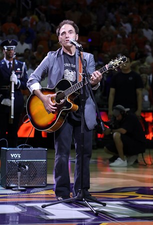 Nils Lofgren - Wonderland Lyrics - Zortam Music