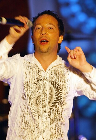 DJ Bobo - Lo mejor en 70 minutos - Zortam Music DJ Bobo - Lo mejor en 70 minutos - Zortam Music