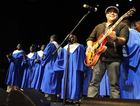 Israel & New Breed - Tidings Lyrics - Zortam Music