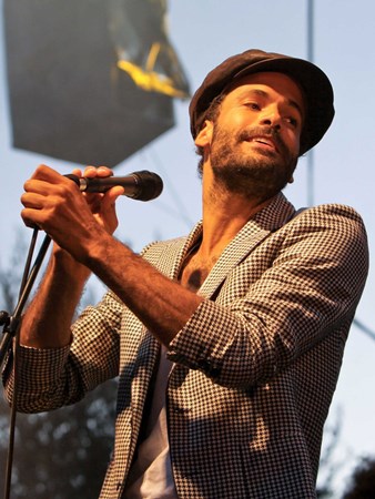 Alain Clark - A Summernight Like This - Zortam Music