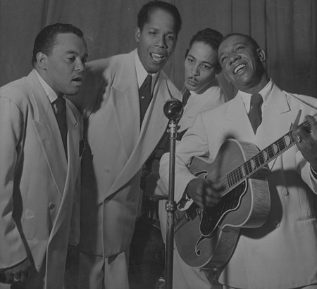 The Ink Spots - De Prehistorie - De Oorlogsjaren 40-45 vol 2 cd2 - Zortam Music