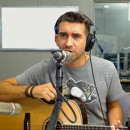 Various Artists - WOW Hits 2018 [Disc 2] - Zortam Music