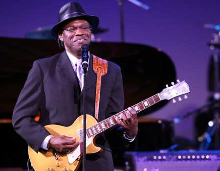 Joe Louis Walker - Paint It Blue Songs Of The Rolling Stones - Zortam Music