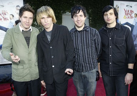 Hawk Nelson - 17 Christian Rock Hits! 2005 - Zortam Music