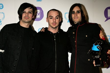30 Seconds to Mars - Volume.at - Alternative Summer 2010 - Lyrics2You 30 Seconds to Mars - Volume.at - Alternative Summer 2010 - Lyrics2You