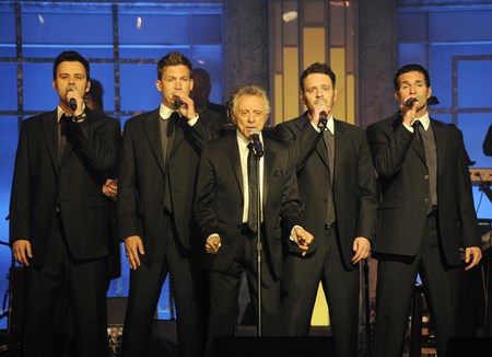 FOUR SEASONS - Entertain You - Zortam Music