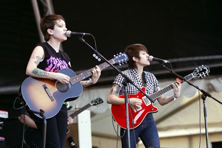 Tegan and Sara - Live At The World Cafe Xx - Vol 20 - Zortam Music