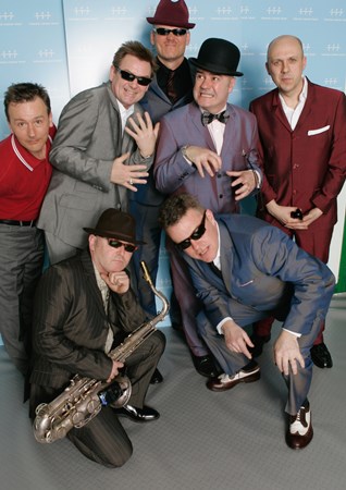 Madness - Latest & Greatest - Driving Rock Anthems - Zortam Music