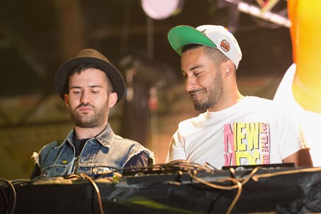 Armand Van Helden ft. Duck Sauce - Dancefloor FG 100 - Zortam Music