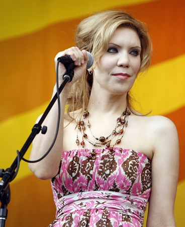 ALISON KRAUSS - Hills Of Home 25 Years Of Folk Music On Rounder Records - Zortam Music