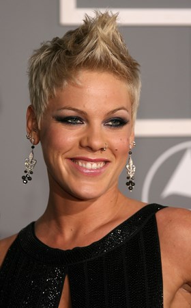 P!nk - Bravo 100 Hits - Das Beste aus 100 Bravo Hits - Zortam Music
