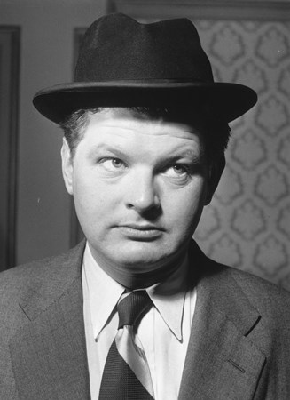 Benny Hill - U.K. Top 100 Year-End Charts Of 1972 - Zortam Music