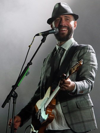 CHARLIE SEXTON - MCN 51 - Zortam Music