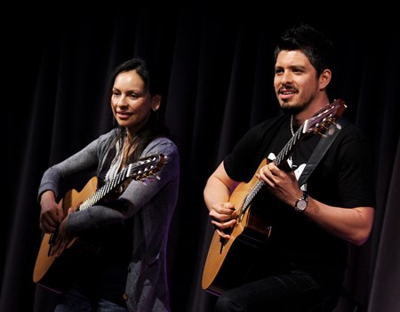 Rodrigo Y Gabriela - South Of Heaven