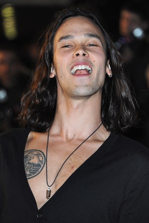 Justin Nozuka - Heartless Lyrics - Zortam Music