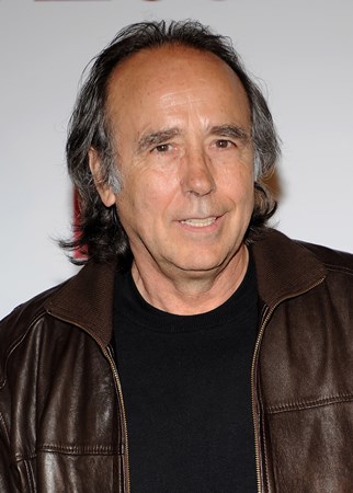 Joan Manuel Serrat - ...y Todo Es Vanidad-Homenaje A Javier Krahe - Zortam Music