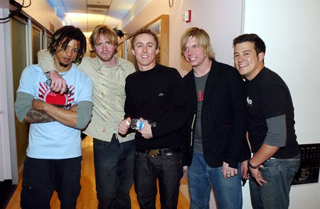 Yellowcard - Vans Warped Tour 2004 Stage 1 - Zortam Music