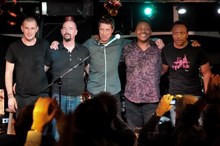 Acoustic Alchemy - Putumayo Presents The Best Of World Music, Vol.2 Instrumental - Zortam Music