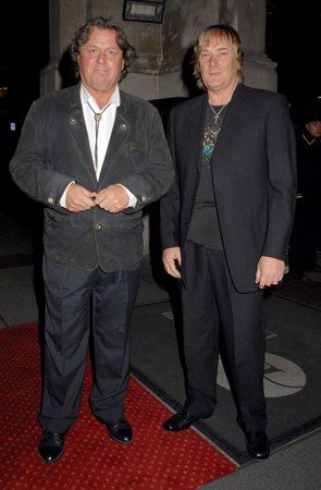 ASIA - ia- Heat Of The Moment Lyrics - Zortam Music