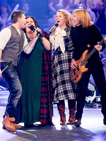 The Kelly Family - Bravo The Hits 1994 [disc 2] - Zortam Music