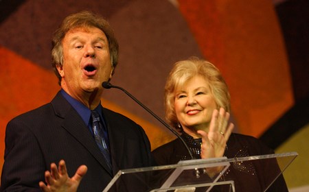 Bill & Gloria Gaither - Gaither Gospel Series: Memphis Homecoming - Zortam Music