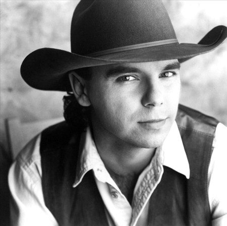 KENNY CHESNEY - Now That