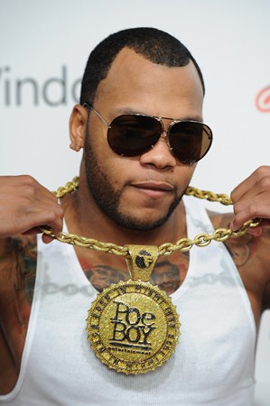 2 - David Guetta, Kelly Rowland - When Love Takes Over (Feat. Kelly Rowland; Electro Radio Edit) Lyrics - Zortam Music