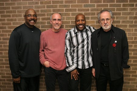 Fourplay - Smooth Jazz The Essential Album [disc 1] - Zortam Music