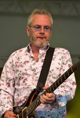 Nik Kershaw - 100 Essential Hits Vol. 2 - Zortam Music