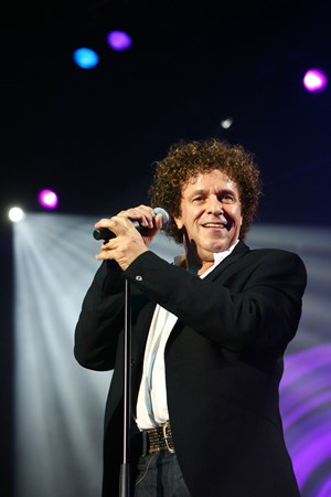 LEO SAYER - They Sold A Million 1970 - 74 CD1 - Zortam Music